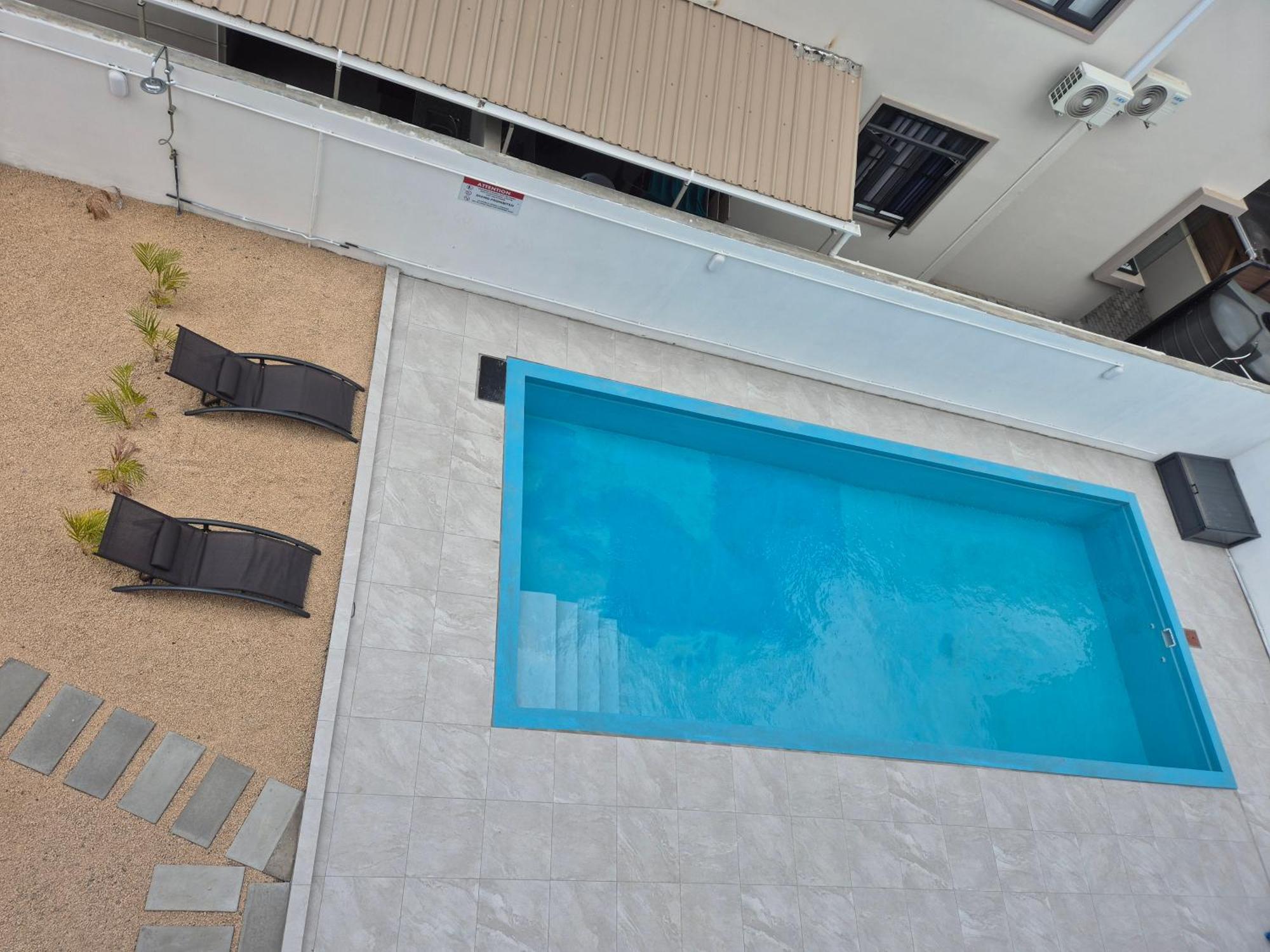 Skyview Apartment- Rooftop Penthouse With Sunset & Sea Views Flic en Flac Exterior photo
